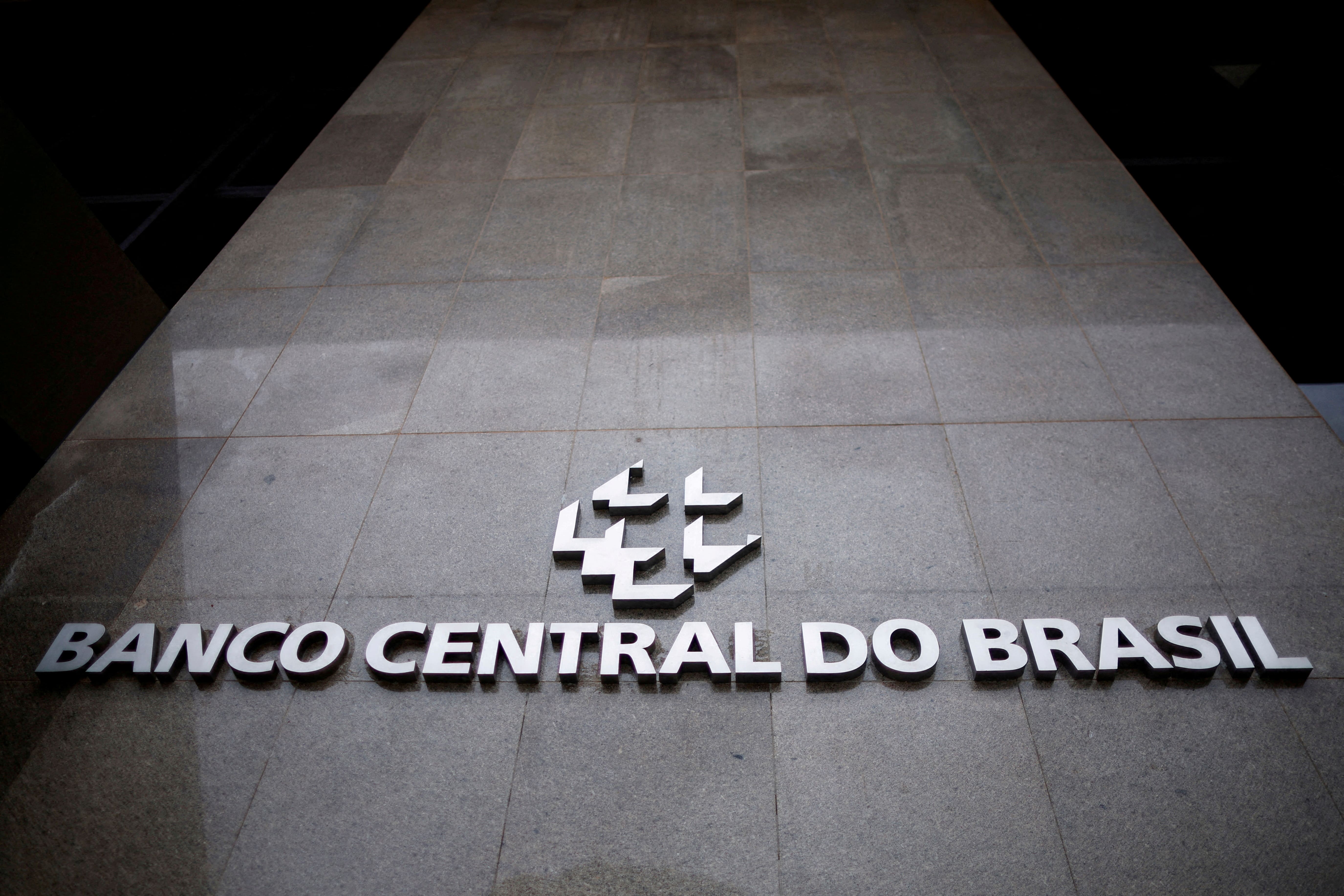 Ata do Copom, preocupação com construtoras e Vale; veja os destaques da semana