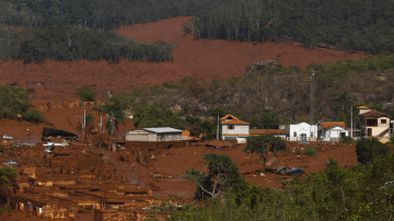 Danos causados pelo rompimento de barragem da Samarco em Mariana (MG)