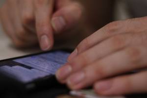 Varredura dos EUA em celular de brasileiro revelou lavagem de R$ 10 bi do PCC