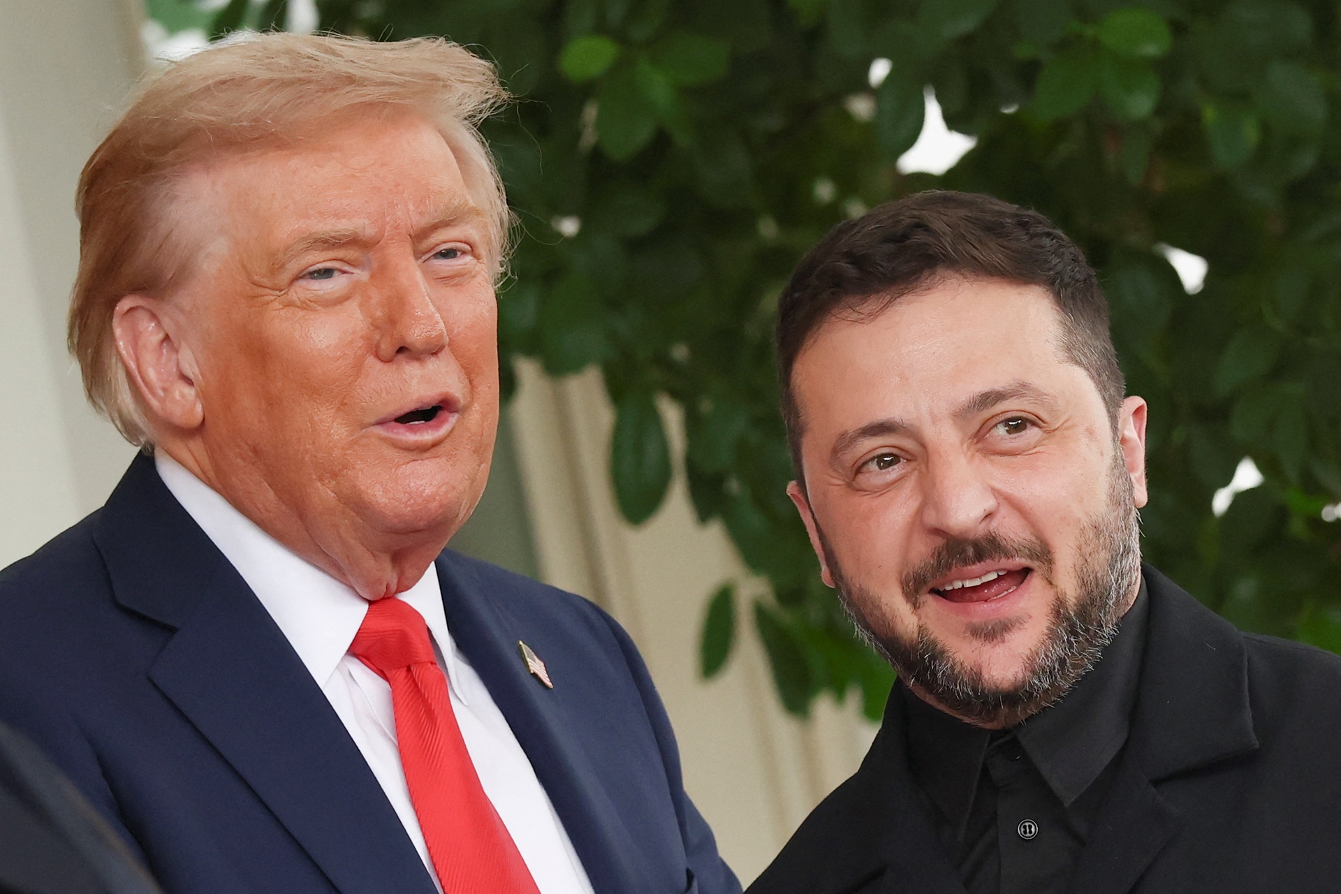 Trump e Zelensky falam ao telefone em meio a novos ataques entre Rússia e Ucrânia