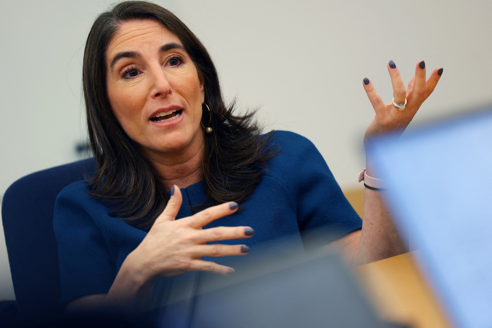 Para dirigente do Fed, inflação nos EUA não deve voltar para 2% nos próximos 2 anos