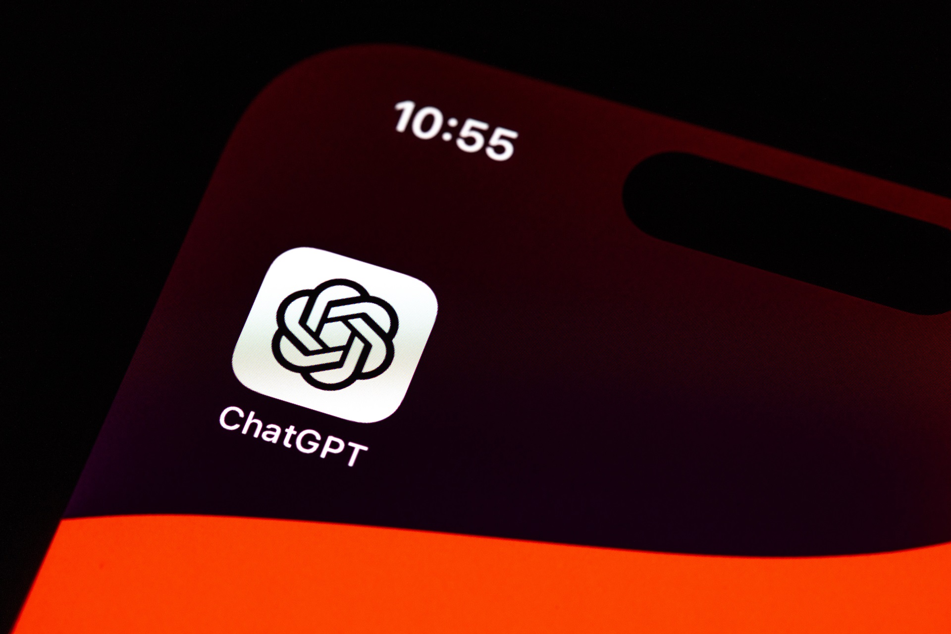 Processos judiciais nos EUA acusam ChatGPT por suicídios e delírios perigosos