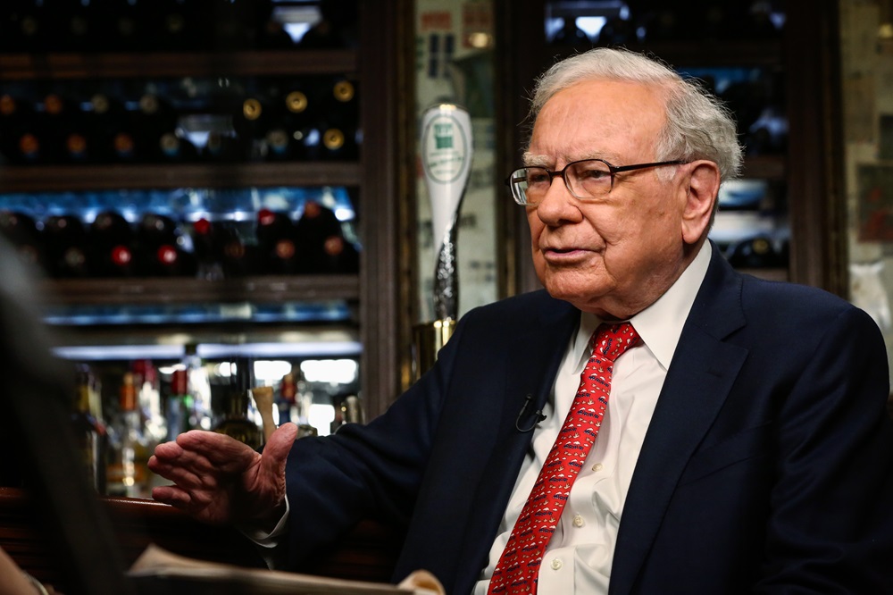 Berkshire Hathaway desmembra cargos de CEO e chairman e prepara sucessão de Buffett
