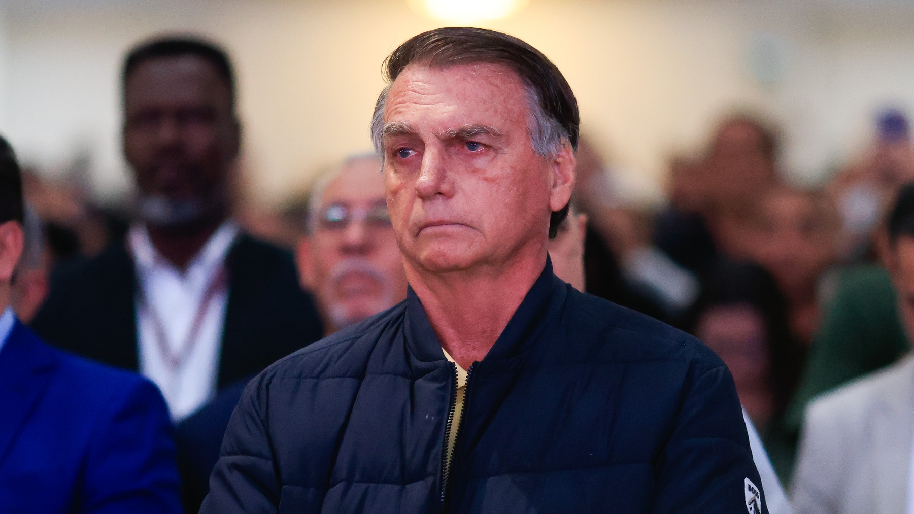 Moraes autoriza Bolsonaro a receber visita de médicos particulares