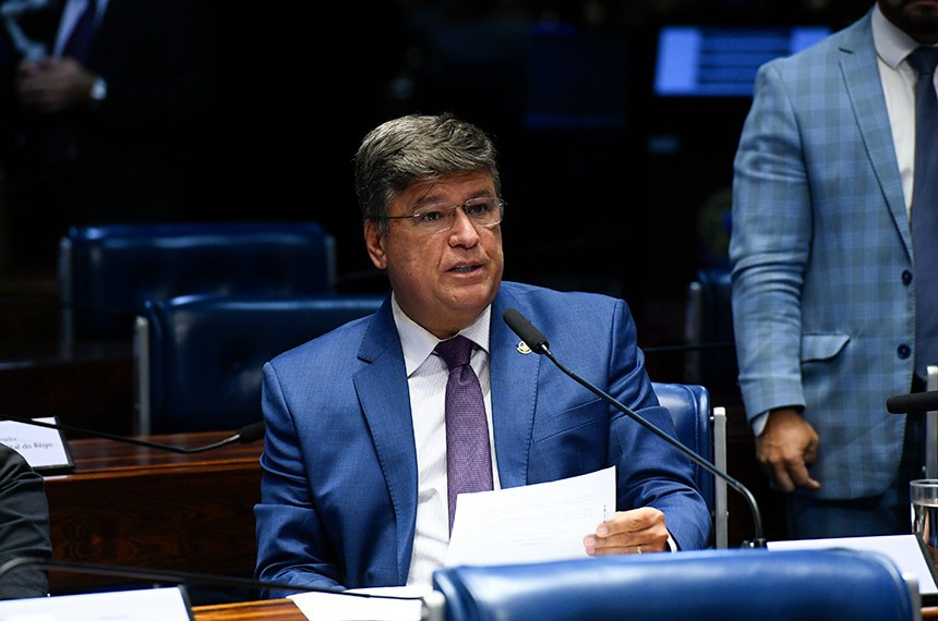 Viana diz que pretende ouvir presidentes do BC no mesmo dia, se a CPMI for prorrogada 1 Carlos Viana podemos