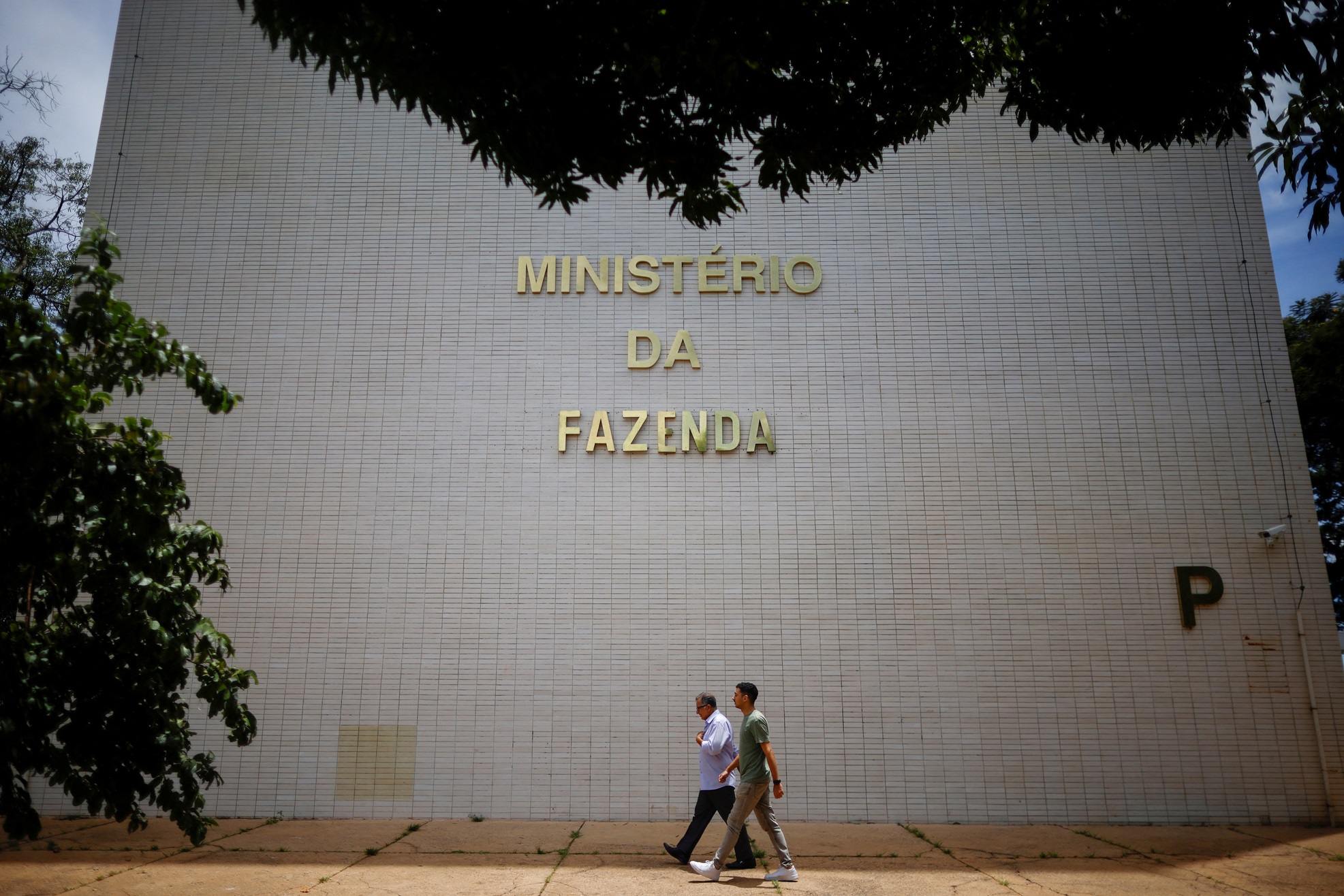 Horas após governo de SP acionar STF, Fazenda libera R$ 5,4 bilhões