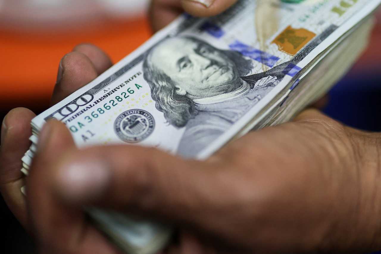 Dólar hoje perde força com Powell, mas ainda fecha em alta e vai a R$ 5,47