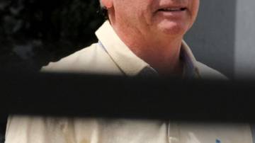 Ex-presidente Jair Bolsonaro em sua casa em Brasília onde cumpre prisão domiciliar