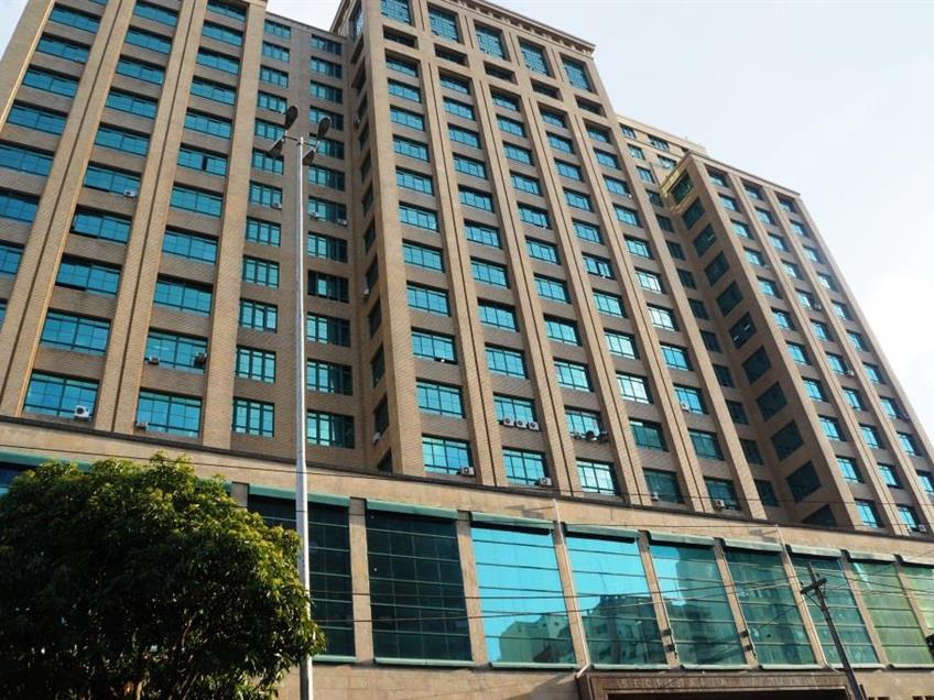 Justiça determina tornozeleira para aposentada ligada a esquema bilionário na Fazenda