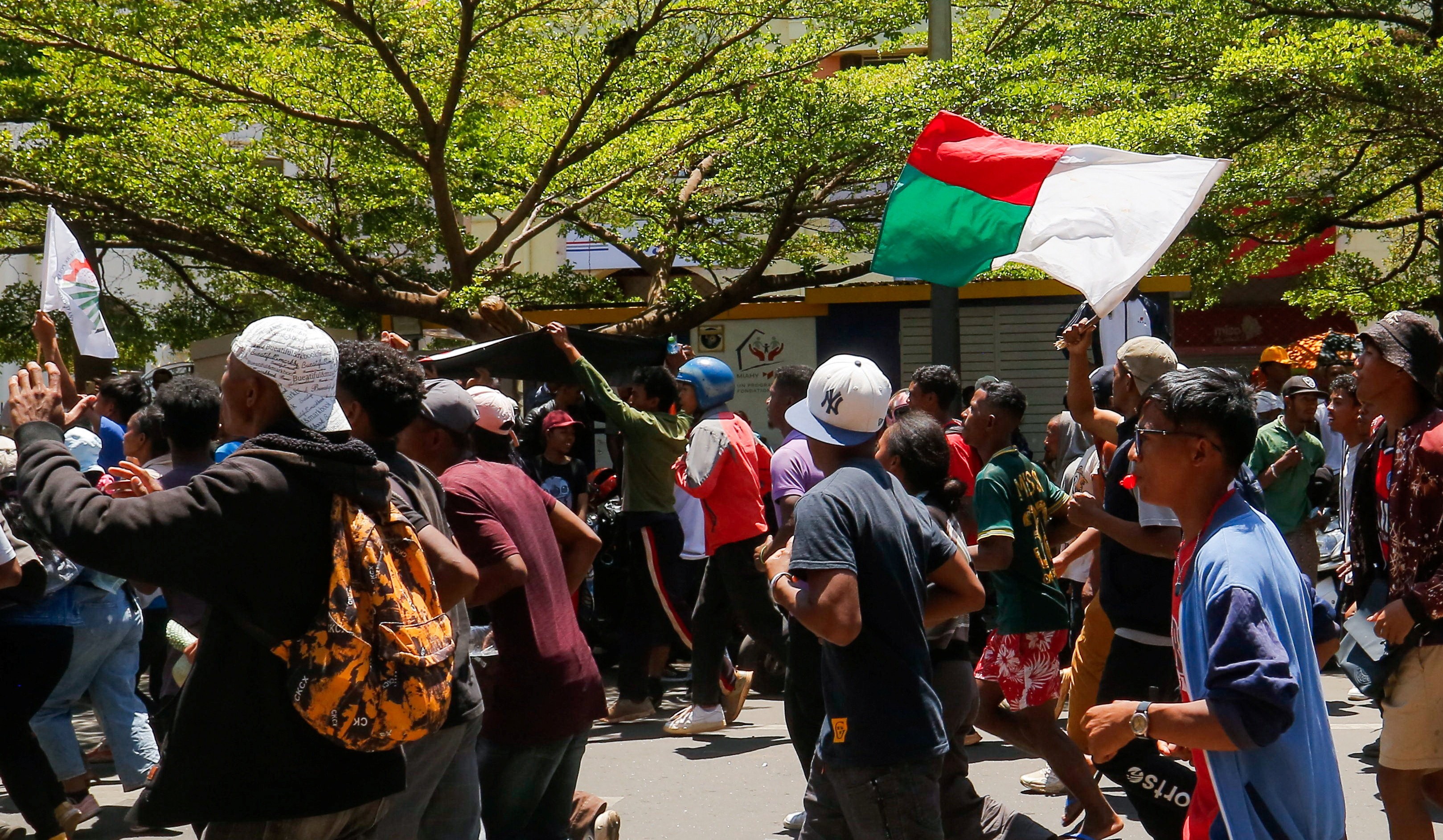 Presidente de Madagascar deixou país, diz líder da oposição