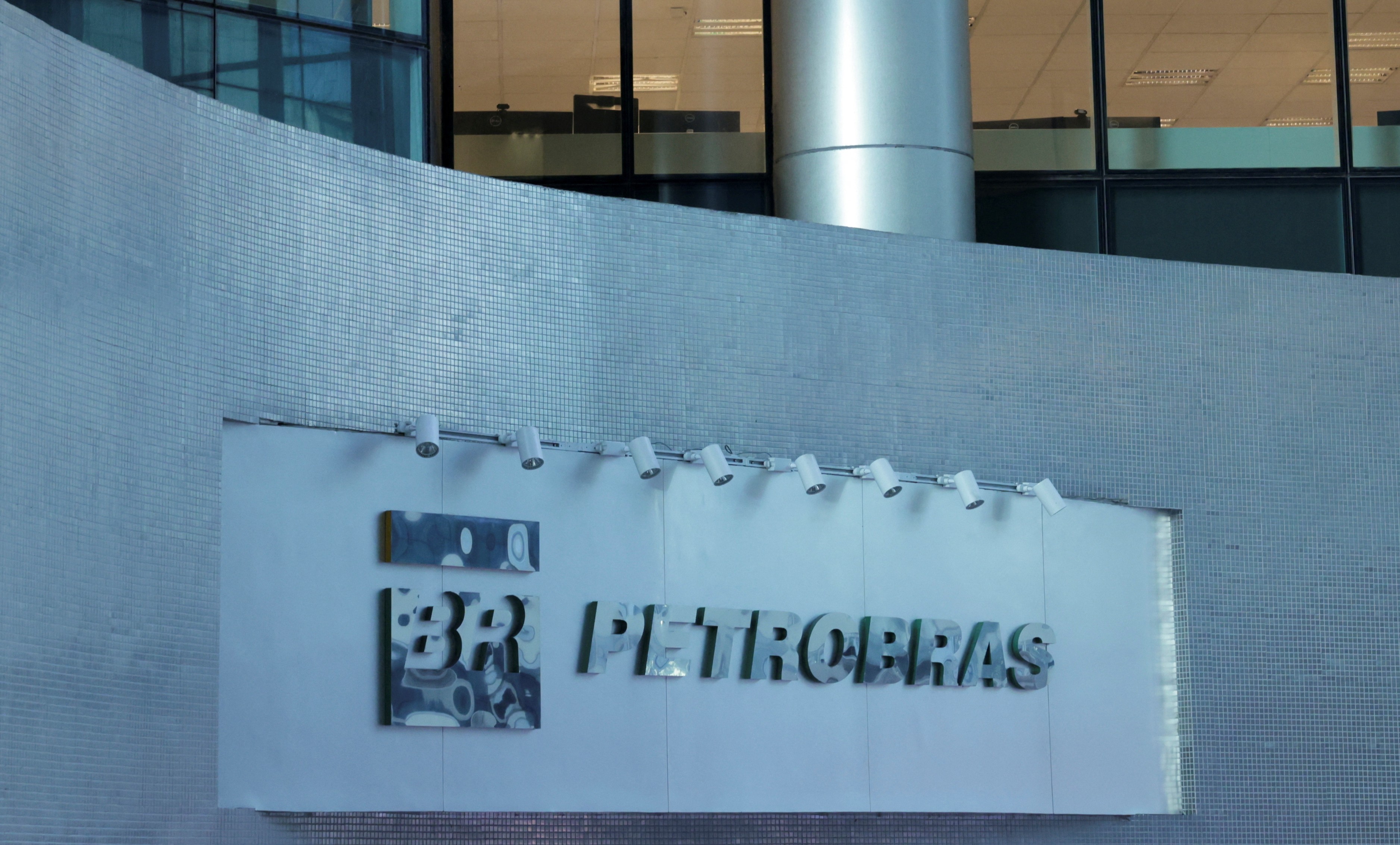 Diesel da Petrobras está 35% abaixo do preço internacional – Goldman vê  alta em breve