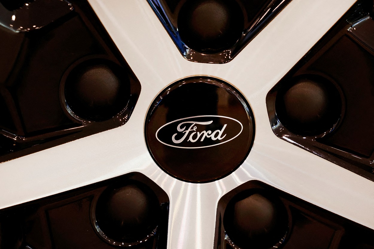 Ford registra lucro líquido de US$ 2,4 bilhões no 3º trimestre e supera expectativas