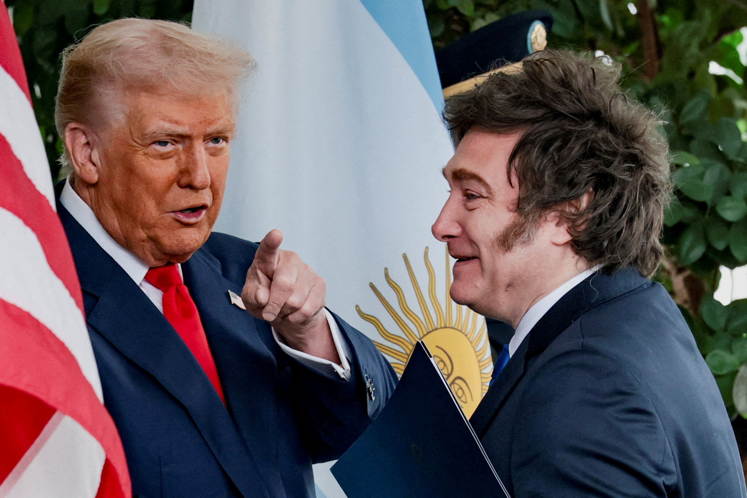 Expulsão de diplomata na Argentina amplia crise com Irã; país entrará na guerra?