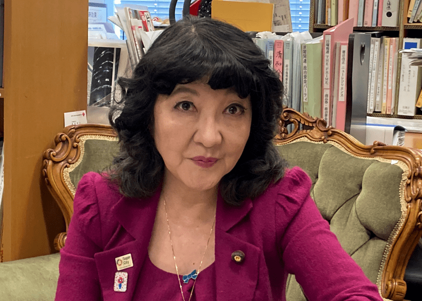 Satsuki Katayama em entrevista à Reuters em Tóquio 25/03/2025. REUTERS/Makiko Yamazaki/File Photo

