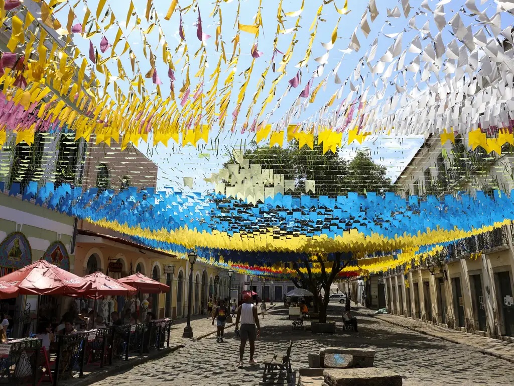 Onda de violência em São Luís deixa mortos e paralisa escolas e universidades