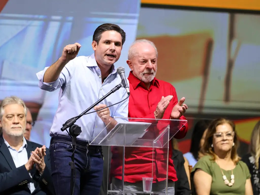 Hugo Motta declara apoio à reeleição de Lula: ‘O melhor para o país’