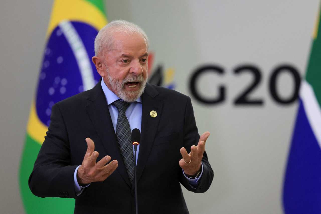 Lula: País deu uma lição de democracia ao mundo no julgamento de ontem