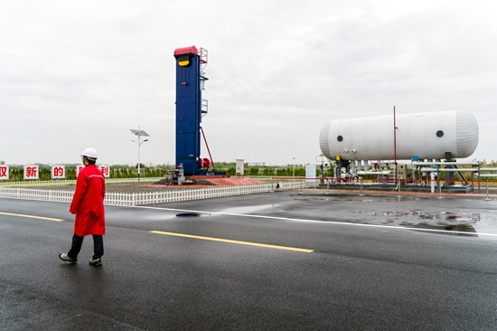 Investimento de R$ 2,5 tri impulsiona China rumo à autossuficiência em petróleo e gás