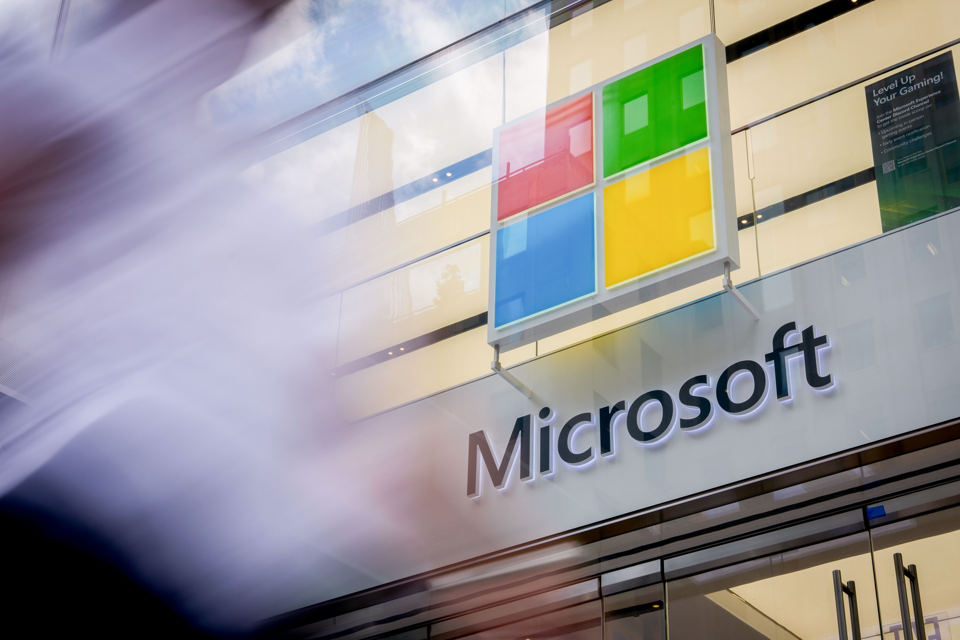 Microsoft caminha para maior sequência de quedas desde 2011, com receio sobre IA
