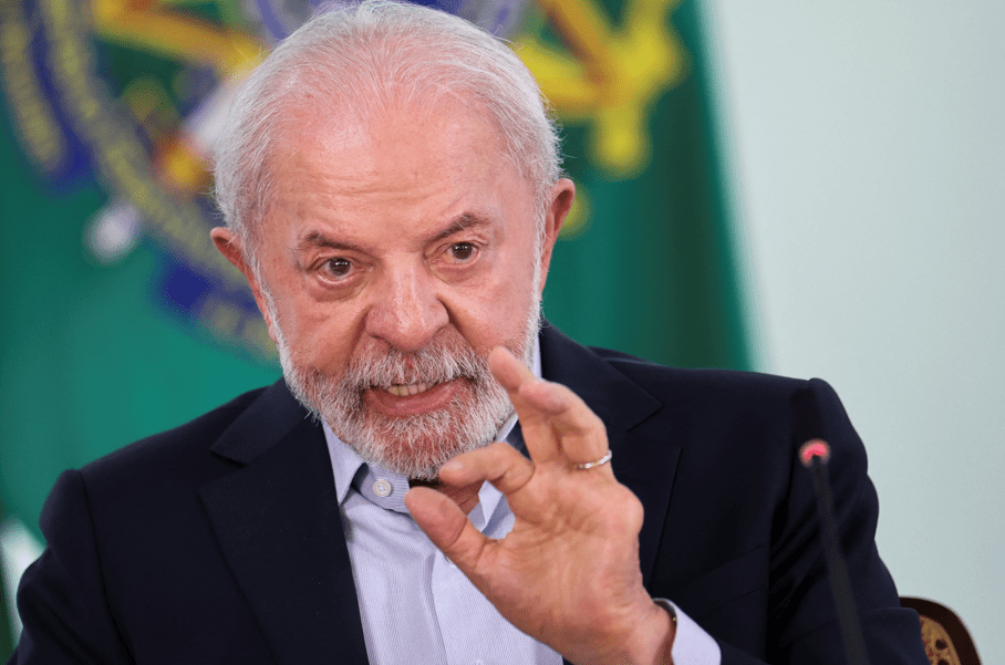 Presidente Luiz Inácio Lula da Silva discursa durante cerimônia no Palácio do Planalto 31 de outubro de 2025