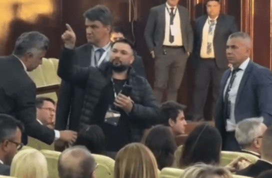 Acusado pelo 8/1 interrompe Gilmar e se declara “refugiado político” na Argentina