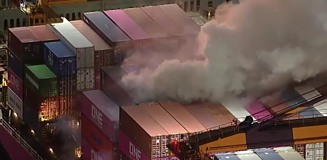 Incêndio em Porto de Los Angeles