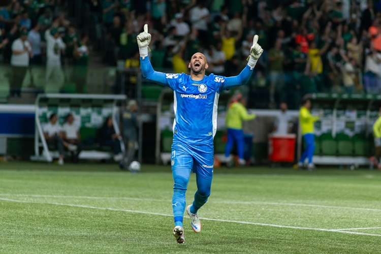 Fifa The Best: Fábio, John e Weverton são indicados para seleção da temporada
