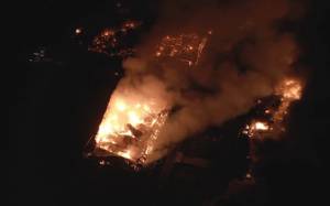 VÍDEO: Explosão na Argentina deixa 22 pessoas feridas; chamas chegam a 20 metros VÍDEO: Explosão na Argentina deixa 22 pessoas feridas; chamas chegam a 20 metros