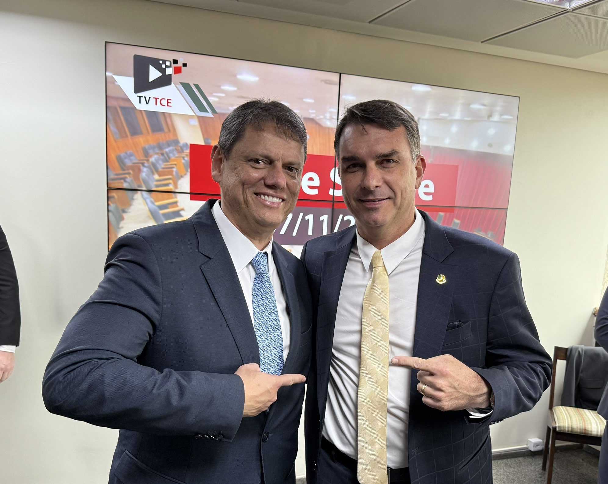 Flávio Bolsonaro e Tarcísio