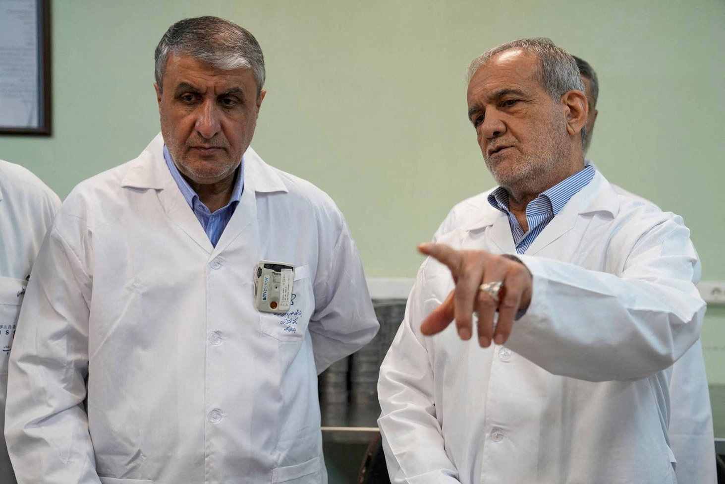 Presidente do Irã afirma que Teerã reconstruirá suas instalações nucleares