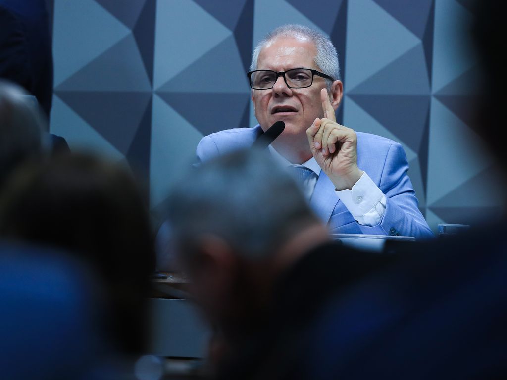 Por que PF prendeu ex-presidente do INSS? Entenda nova fase da Sem Desconto