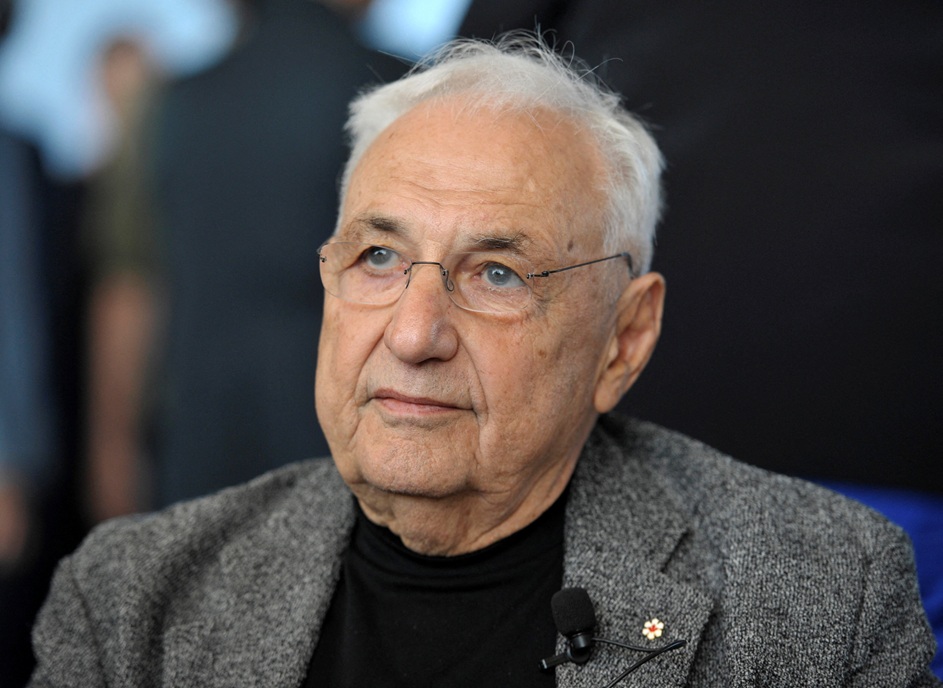 Arquiteto Frank Gehry.  Foto: REUTERS/Mike Cassese/File Photo