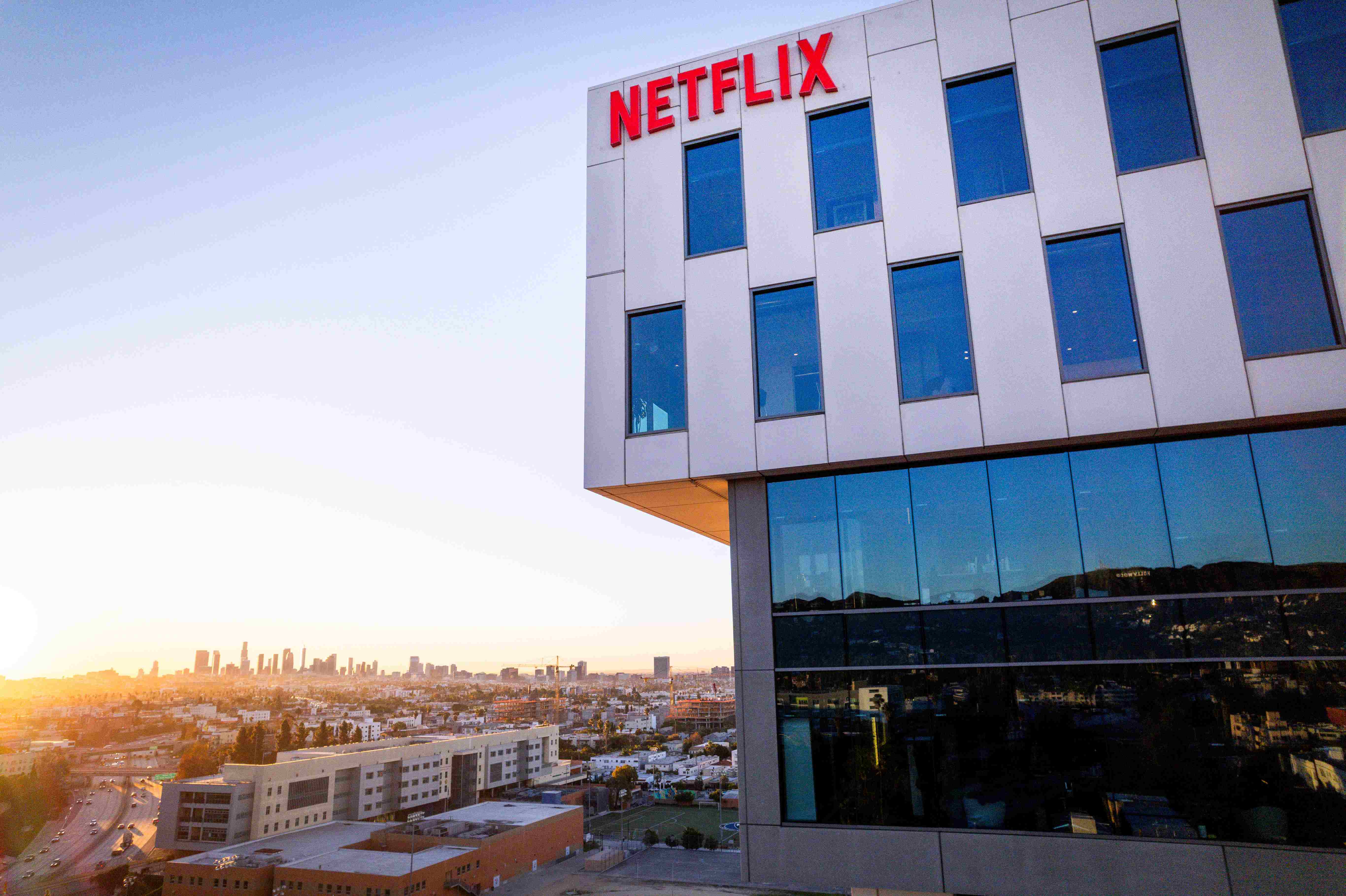 Ações da Netflix tombam após resultado com cenário de desaceleração