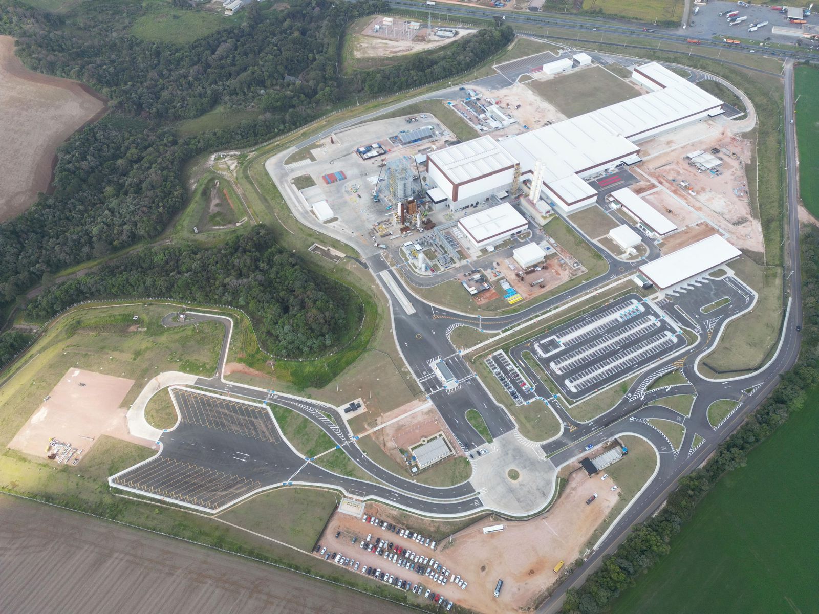 Ambev investe R$ 1 bilhão em fabrica de garrafas de vidro no Paraná