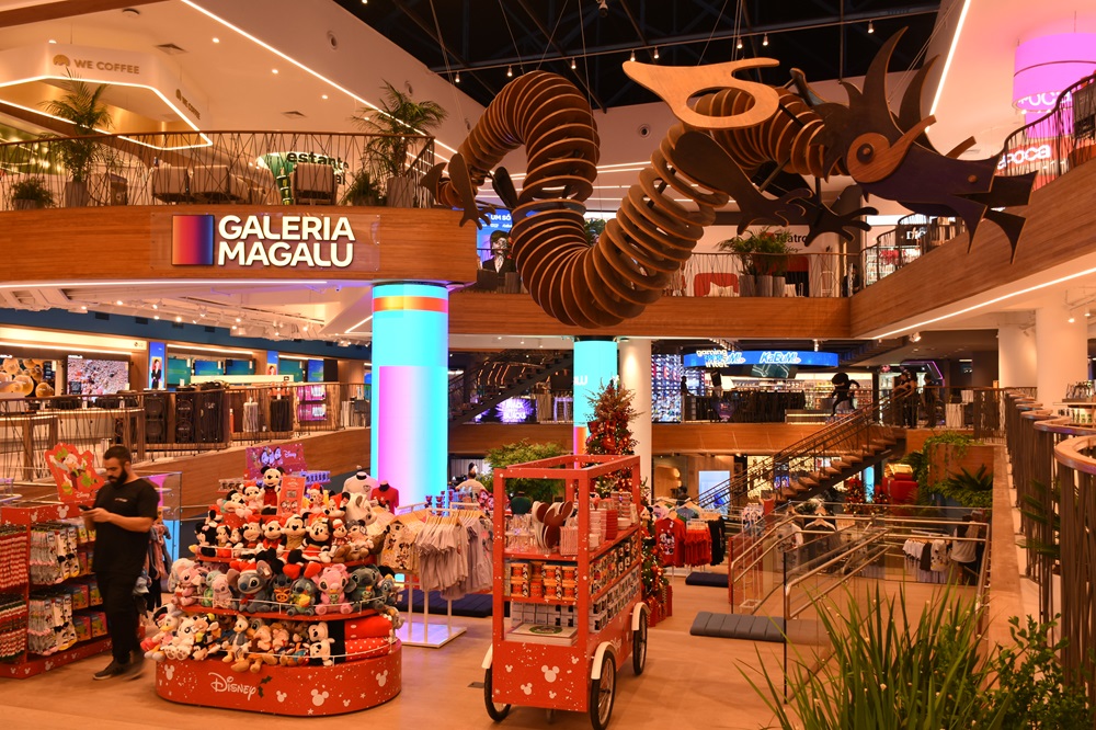 Magazine Luiza tem lucro líquido de R$ 131,6 milhões no 4T25, queda anual de 55,4%