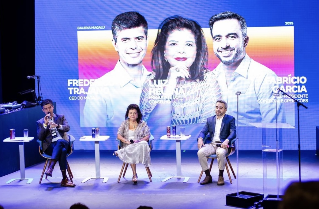 Coletiva de imprensa na inauguração da Galeria Magalu (Divulgação)