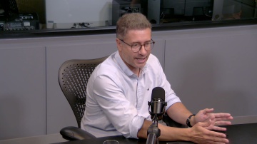 Marcos Rubim, fundador da Veeries, de inteligência de mercado no agro, foi o convidado do episódio 11 do Raiz do Negócio, sua estrada entre o campo e a Faria Lima, parceria entre InfoMoney e The AgriBiz (Foto: Reprodução/RDN)