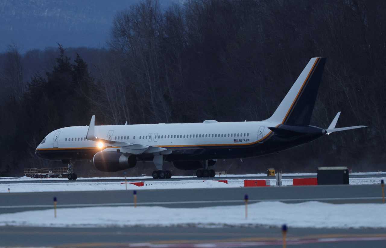 Maduro e esposa chegam a Nova York após captura, segundo imprensa dos EUA