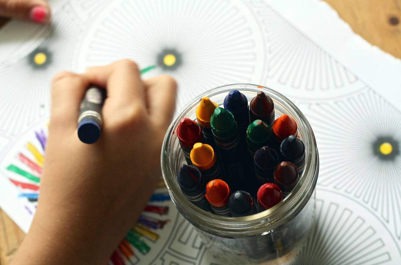 Rematrícula escolar: como calcular o custo real da educação dos filhos