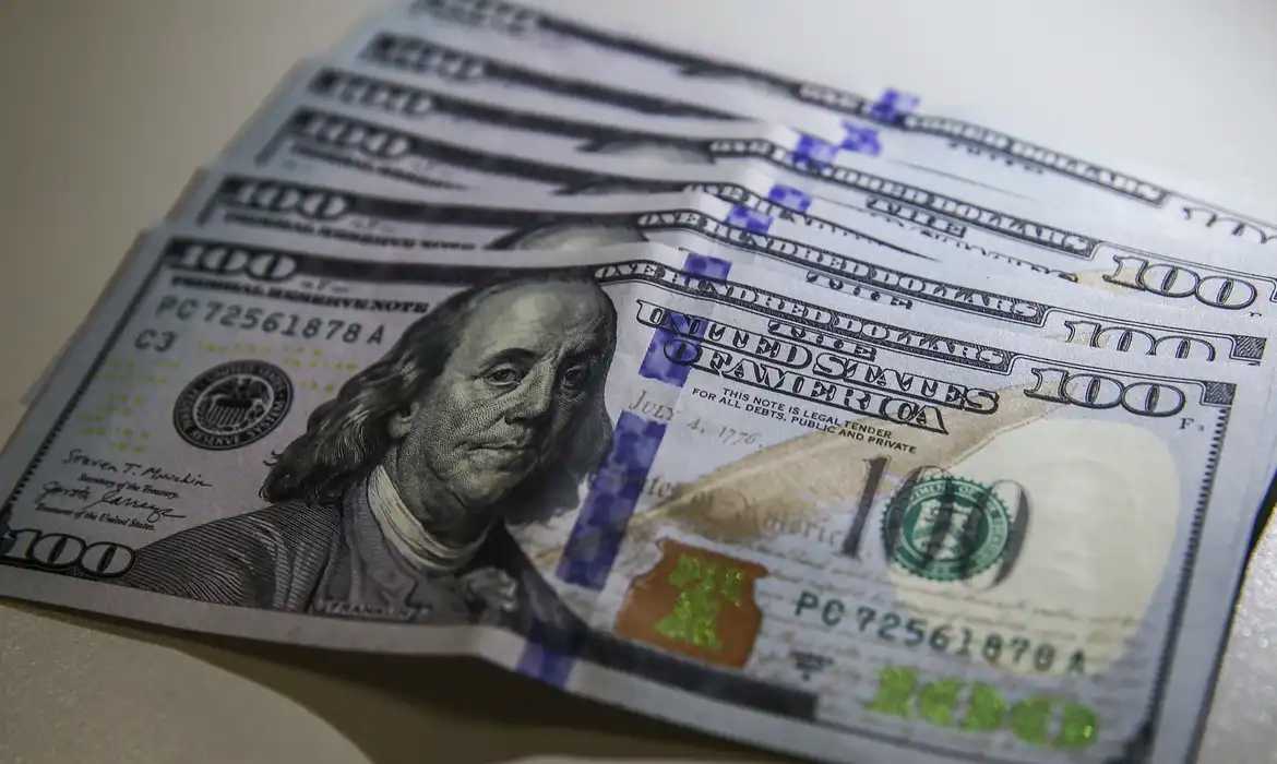 Dólar hoje fecha sessão em baixa, a R$ 5,36, com emprego nos EUA e acordo UE-Mercosul