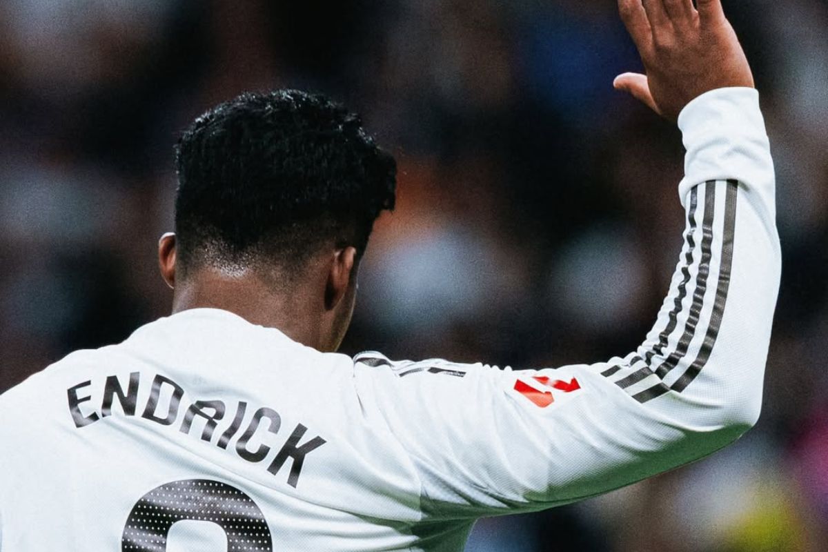 Roma espera decisão de Mourinho e prepara proposta para contratar Endrick, diz jornal