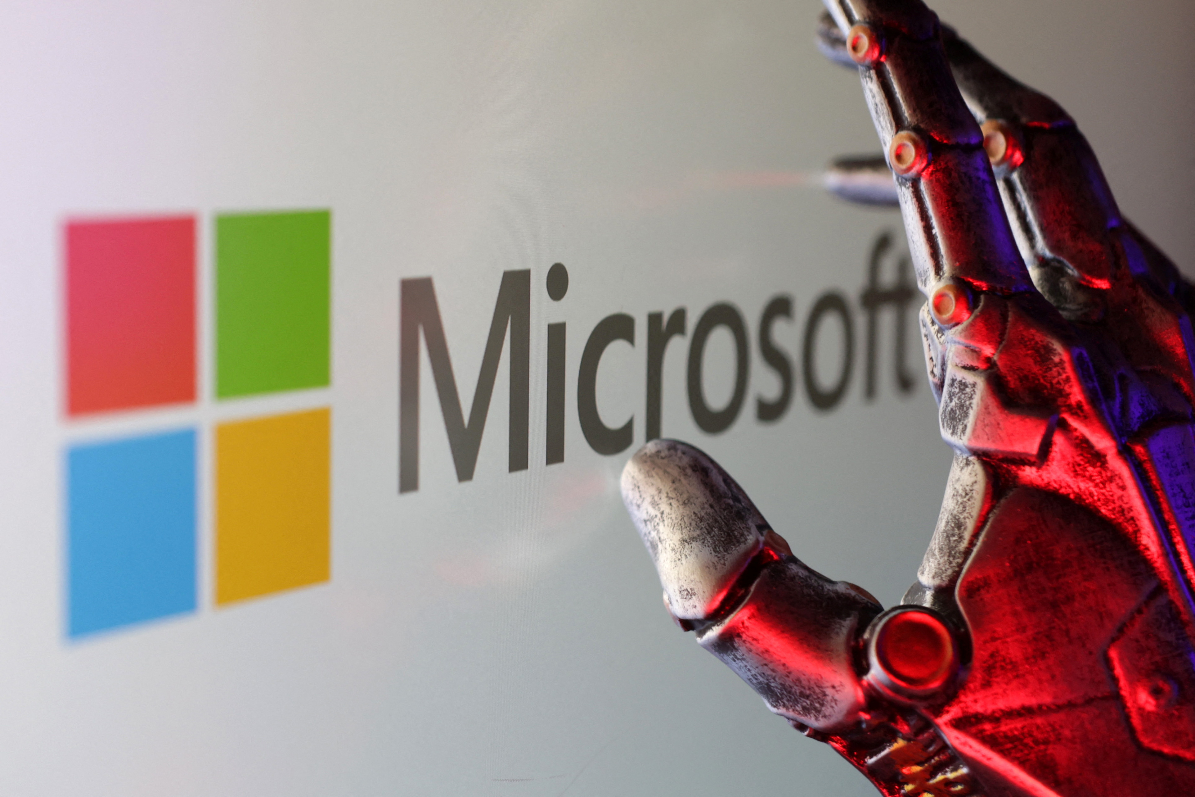 Guerra não assusta: Por que a Microsoft vai investir US$10 bi no Oriente Médio?