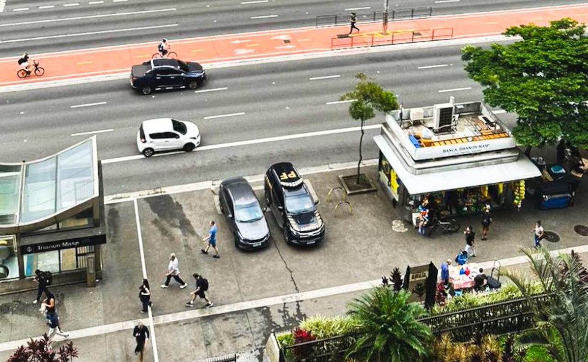 PF faz buscas em banco em SP sob suspeita de facilitar lavagem de R$ 25 bi 