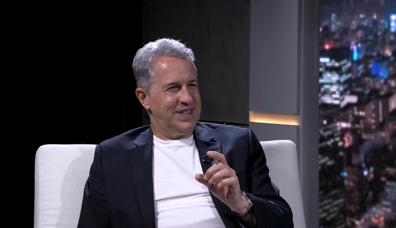 Flávio Ferraz destaca perdão como libertação pessoal após genocídio em Ruanda