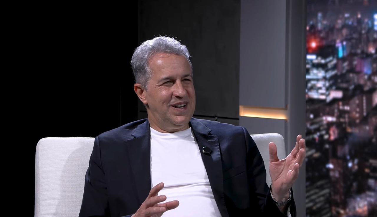 Flávio Ferraz: felicidade é construção diária baseada no amor próprio