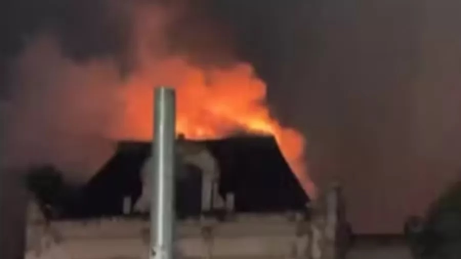Incêndio atinge Faculdade de Direito da USP duas vezes em uma noite; polícia investiga