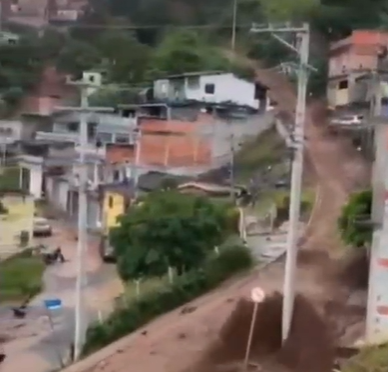 Reservatório da Sabesp rompe em Mairiporã, deixando um morto e sete feridos