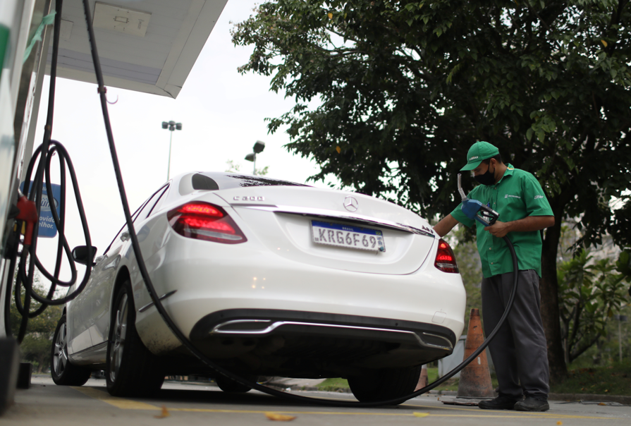 Novo subsídio ao diesel: impacto na Petrobras e distribuidoras