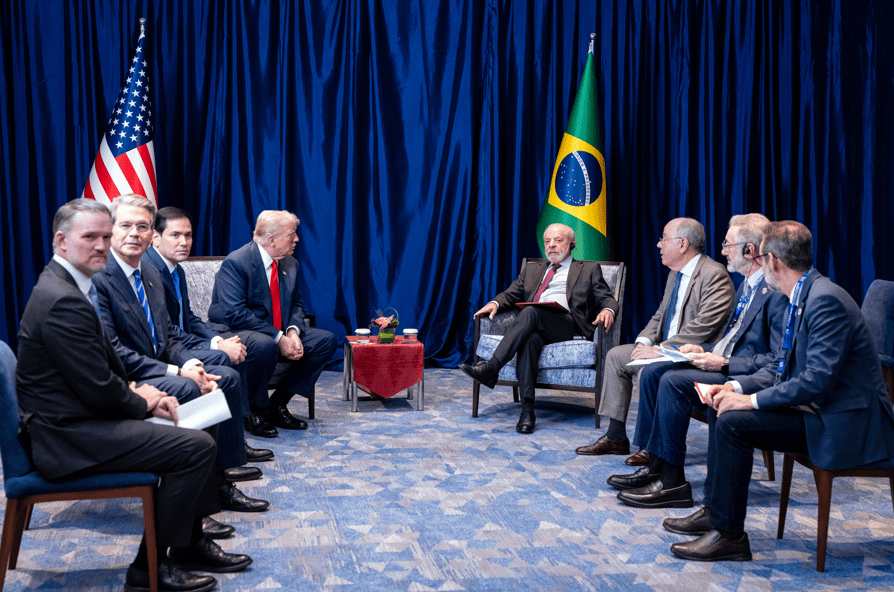 Como o Brasil tenta convencer os EUA a desistirem da tarifa que podem chegar