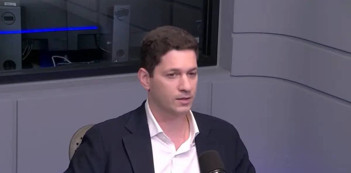 Queda do Bitcoin em 2025 é explicada por cenário macroeconômico e regulação